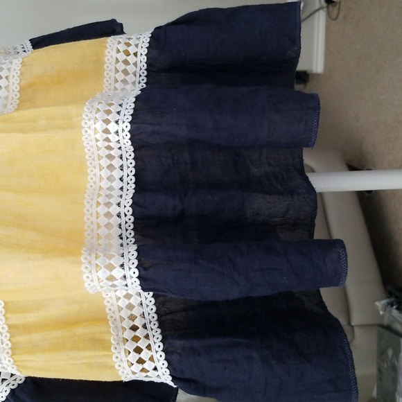 Top - Picture 3 of 4